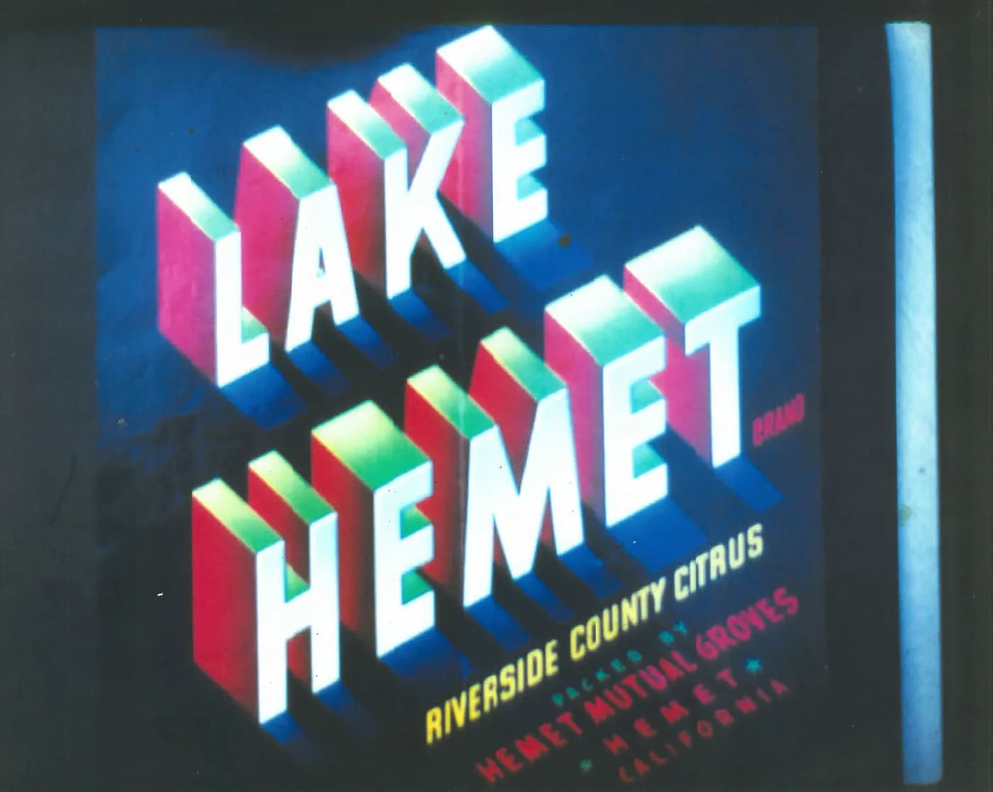 Lake Hemet, citrus crate label, citrus, Riverside County, Undated